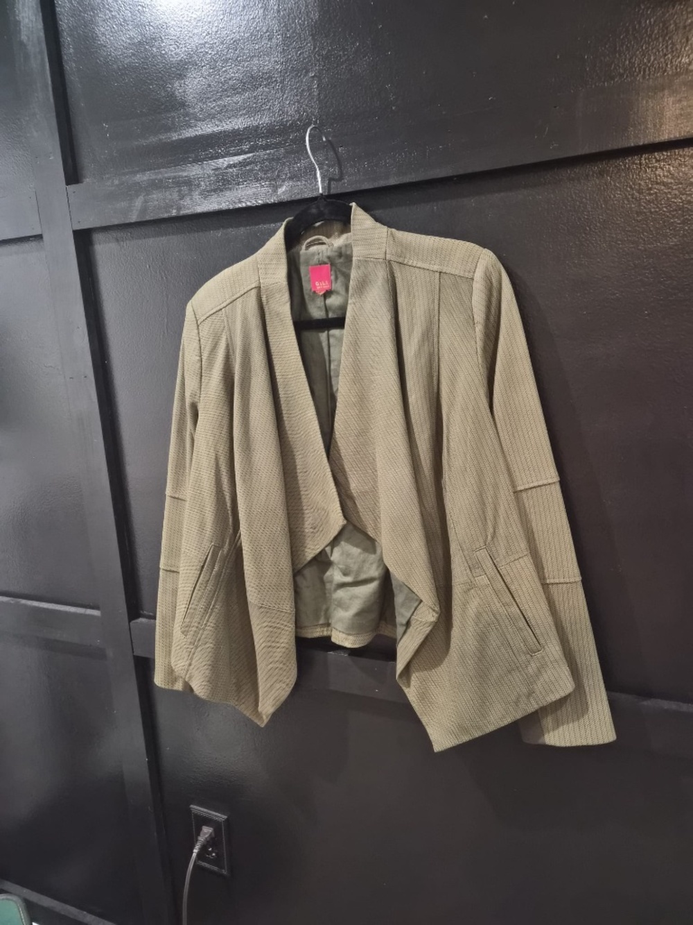 GILI | Leather Jacket - Picture 5 of 8